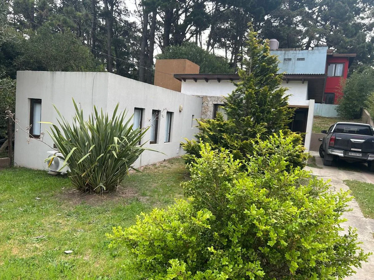 VENTA DE CASA 2 AMBIENTES MAR AZUL foto 4