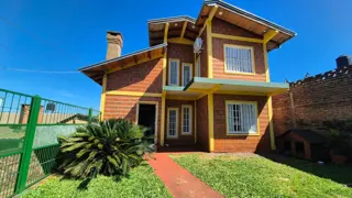 PRECIOSA CASA EN VENTA EN OBERÁ MISIONES foto 1