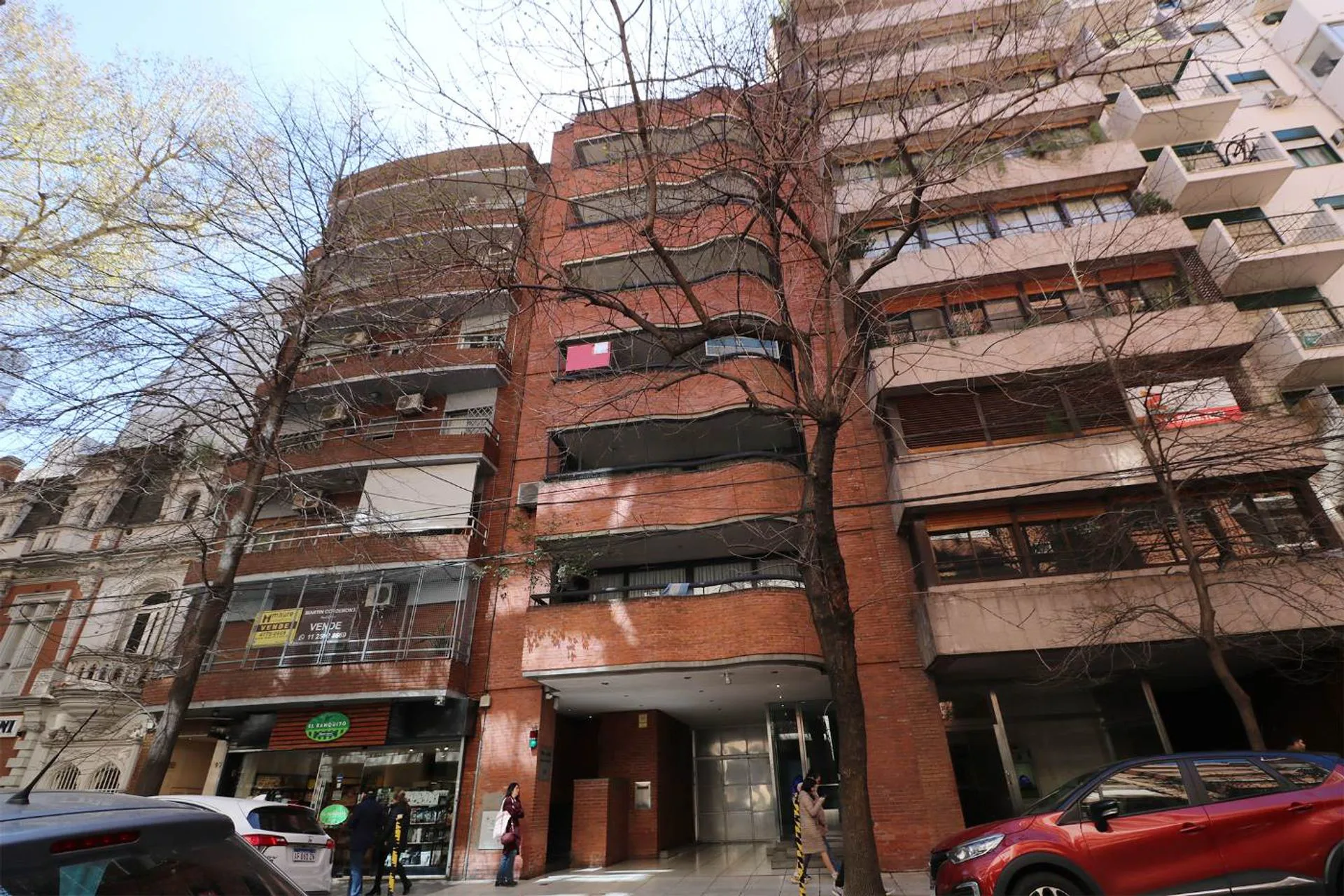 VENTA 4 AMB C/DEP  COCHERA  BAULERA PISO  CAÑITAS foto 2