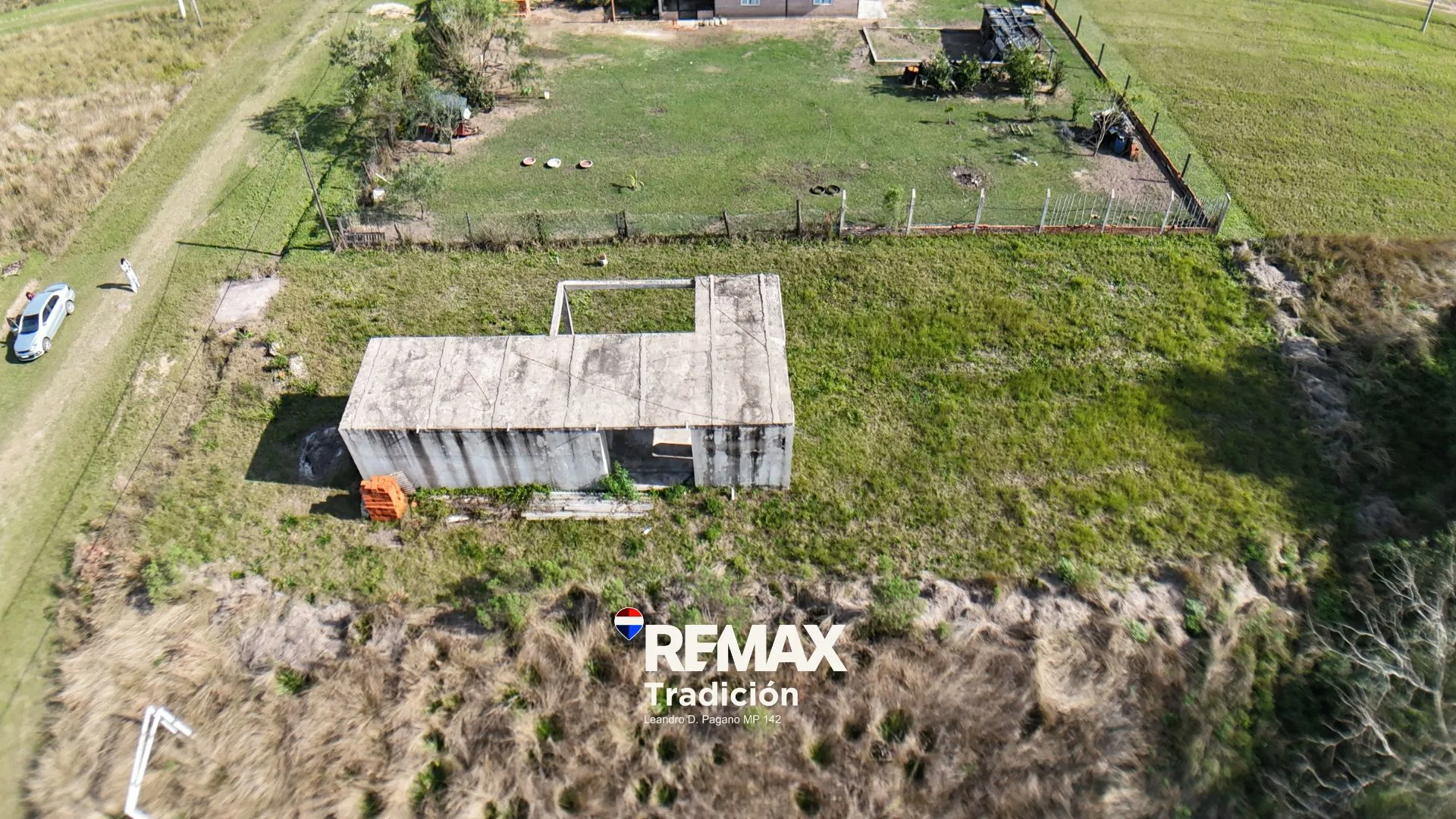 Lote 600m² c/obra a finalizar Venta B° Los Hornos foto 5