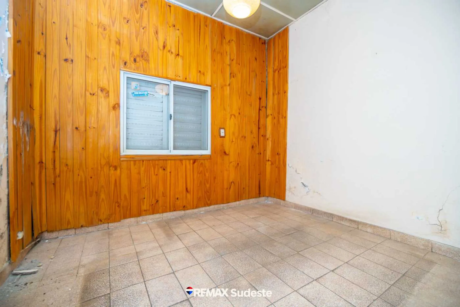 VENTA CASA DOS DORMITORIOS CON GARAGE Y PATIO foto 3