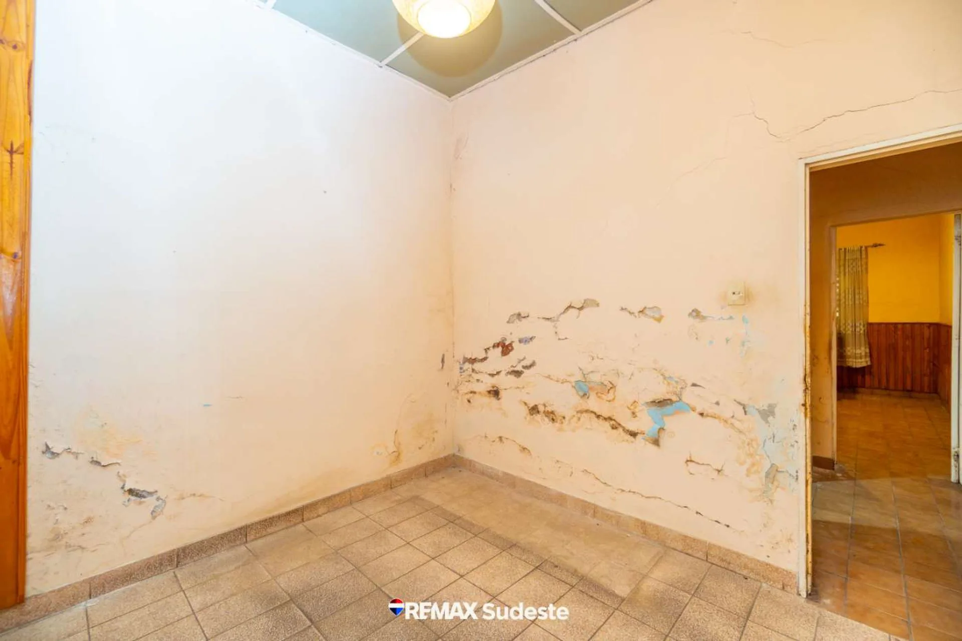 VENTA CASA DOS DORMITORIOS CON GARAGE Y PATIO foto 4