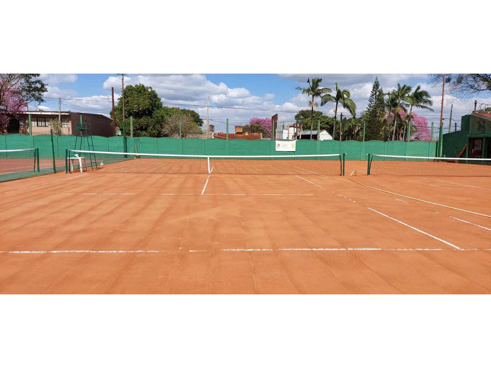 vendo o permuto Complejo Deportivo de tenis 2000 M2 foto 5