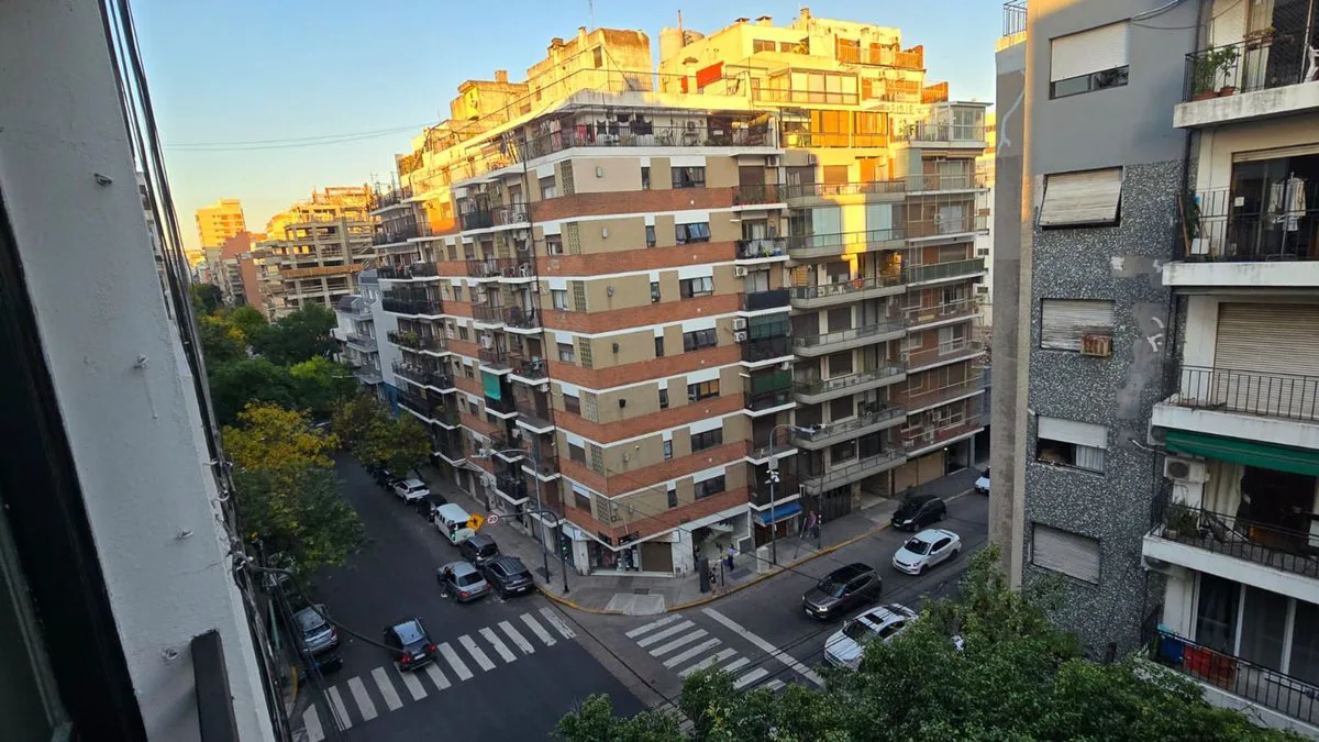 VENTA DEPARTAMENTO 3 AMB + DEPENDENCIA CABALLITO