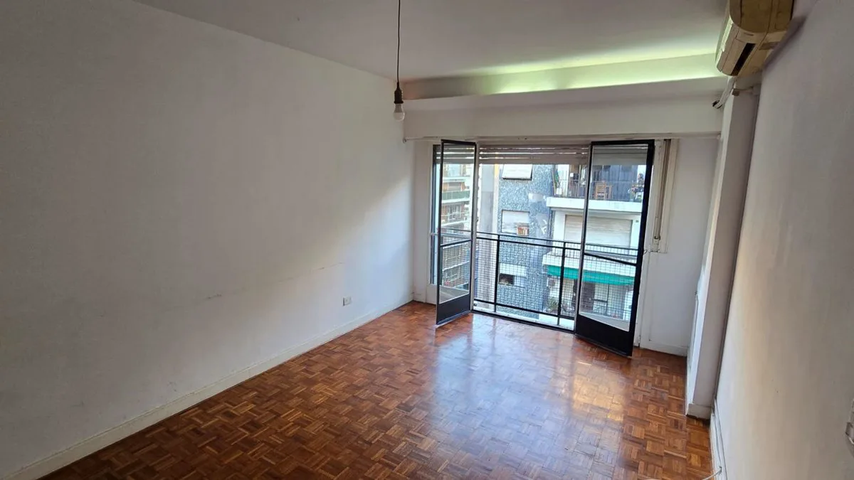 VENTA DEPARTAMENTO 3 AMB + DEPENDENCIA CABALLITO foto 4