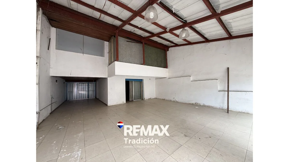 Casa 5 dorm. en venta – Resistencia – Patio amplio foto 5