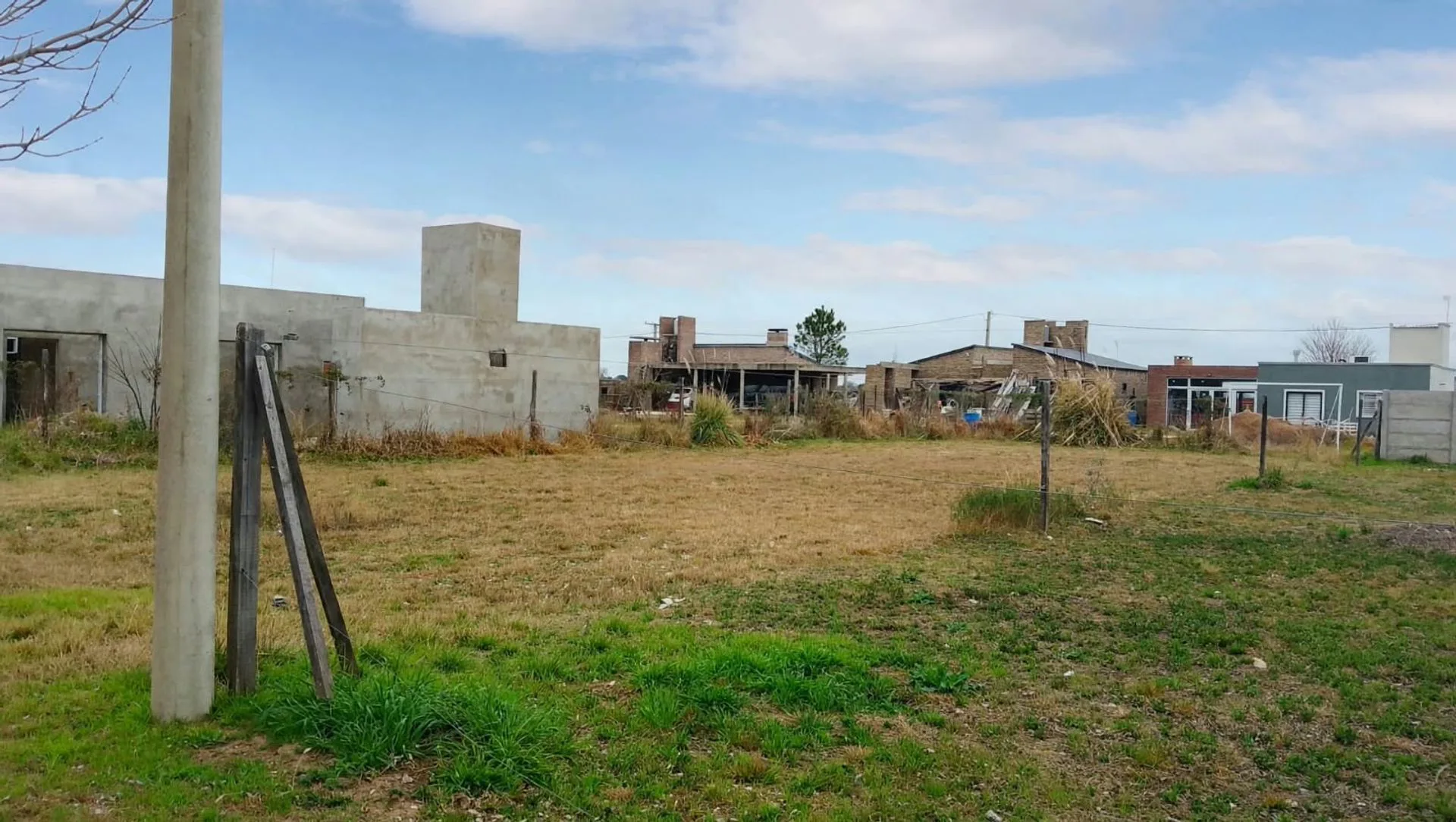 VENTA DE TERRENO EN PUNTA CHACRA foto 3