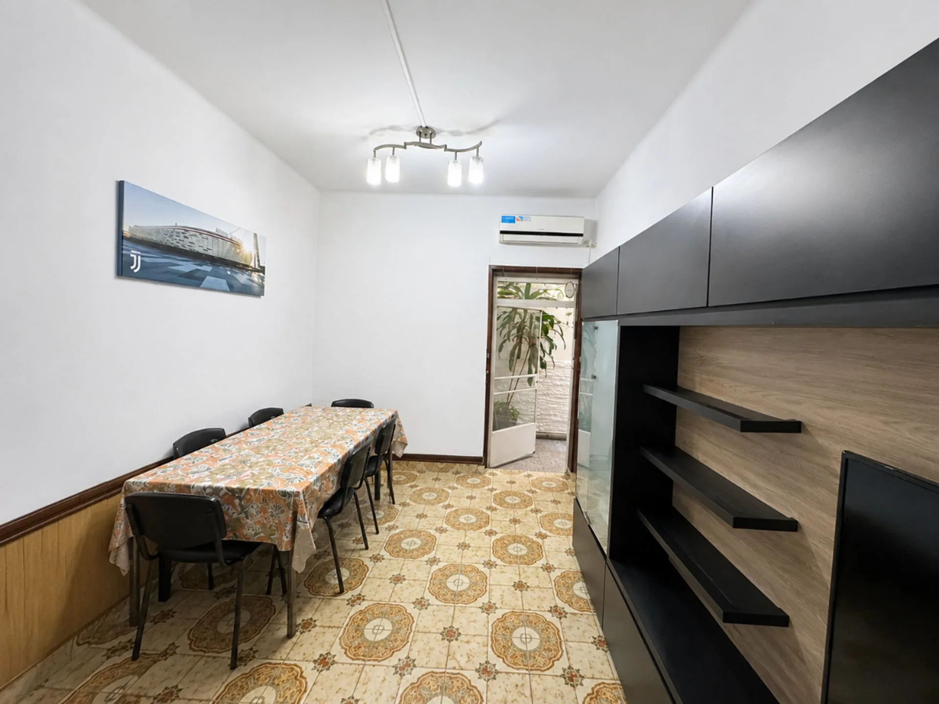 Vende departamento de 3 amb con patio en Belgrano foto 4