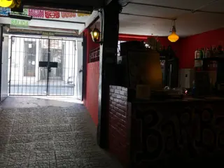EXELENTE LOCAL COMERCIAL EN CASCO HISTORICO foto 3