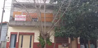 GRAN EMPRENDIMIENTO IDEAL VARIAS FAMILIAS O RENTA ANUAL 4 DEPARTAMENTOS 3 AMB C/U - VENTA EN BLOCK O POR UNIDAD DESDE U$S 45.000 foto 1