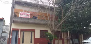 GRAN EMPRENDIMIENTO IDEAL VARIAS FAMILIAS O RENTA ANUAL 4 DEPARTAMENTOS 3 AMB C/U - VENTA EN BLOCK O POR UNIDAD DESDE U$S 45.000 foto 2