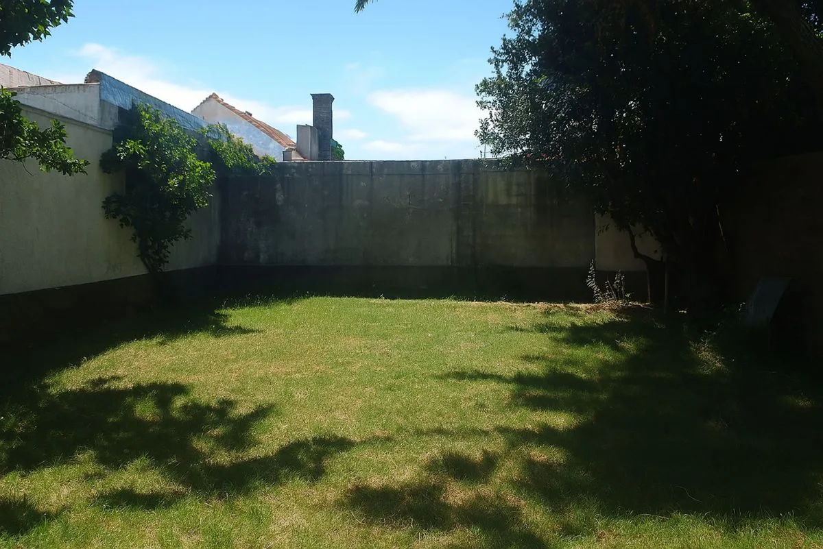 VENTA CASA 4 AMBIENTES JARDIN COHERA BOULOGNE foto 3
