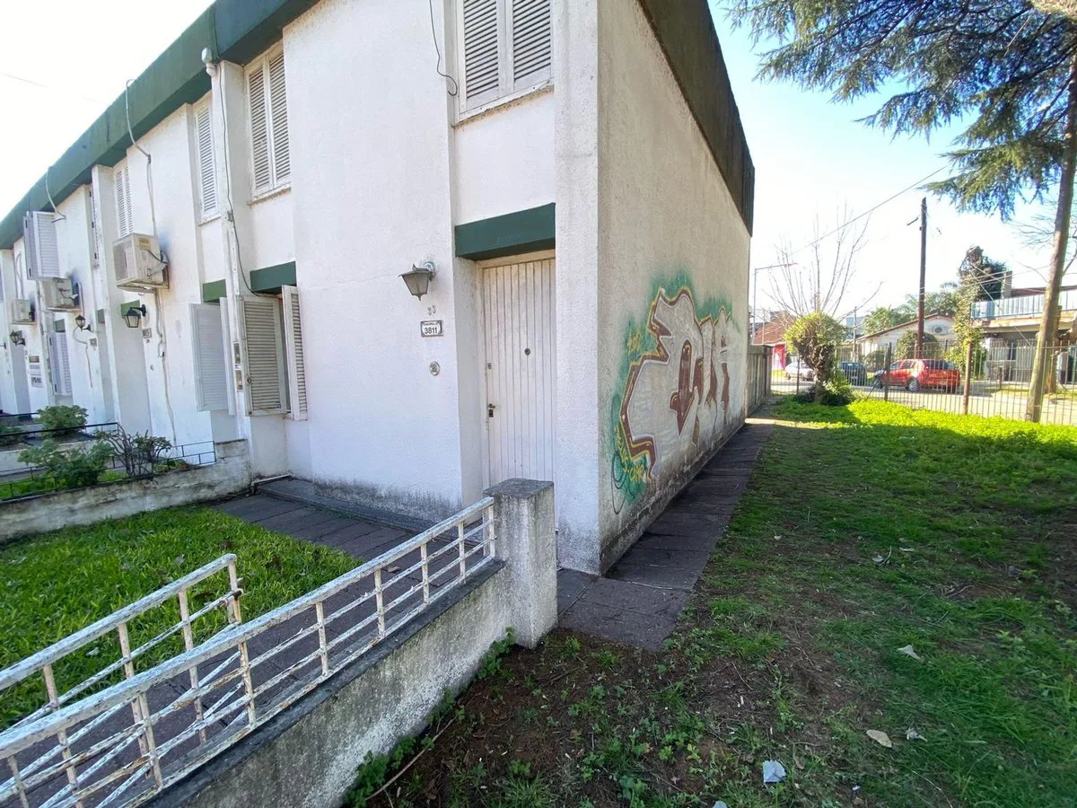 VENTA DUPLEX 4 AMB A REFACCIONAR EN  V.BALLESTER foto 3