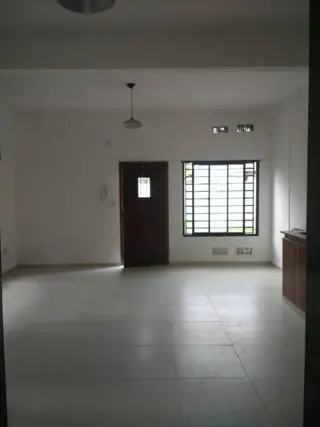DEPTO DE DOS AMBIENTES EN PLANTA BAJA EN VENTA foto 2