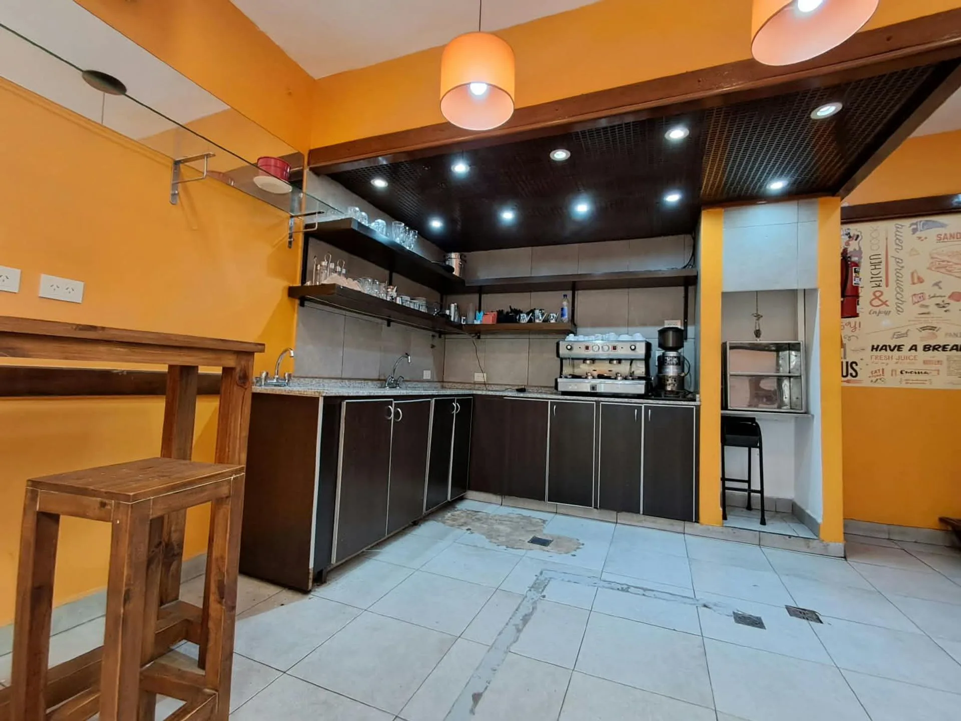 ALQUILER LOCAL GASTRONOMIA EQUIPADO VILLA URQUIZA foto 2