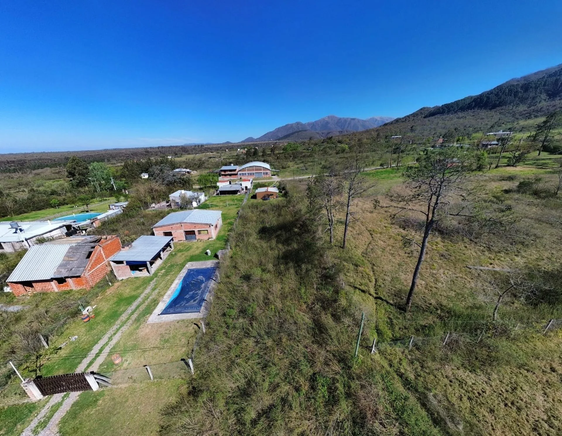 TERRENO EN VENTA EN LOS PAÑOS 808 METROS foto 3