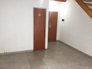 Alquiler 2 amb y medio, muy luminoso. 1 cuadra Av Saenz, SIN  expensas foto 2