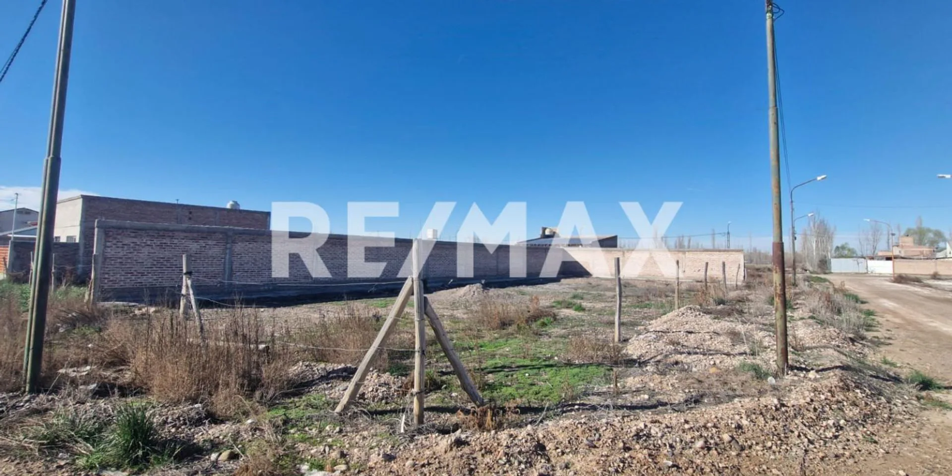 LOTE EN VENTA ALLEN foto 3