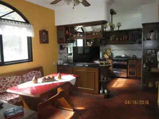 MAGNIFICO CHALET SOBRE GRAN LOTE EN EL PARAISO foto 1