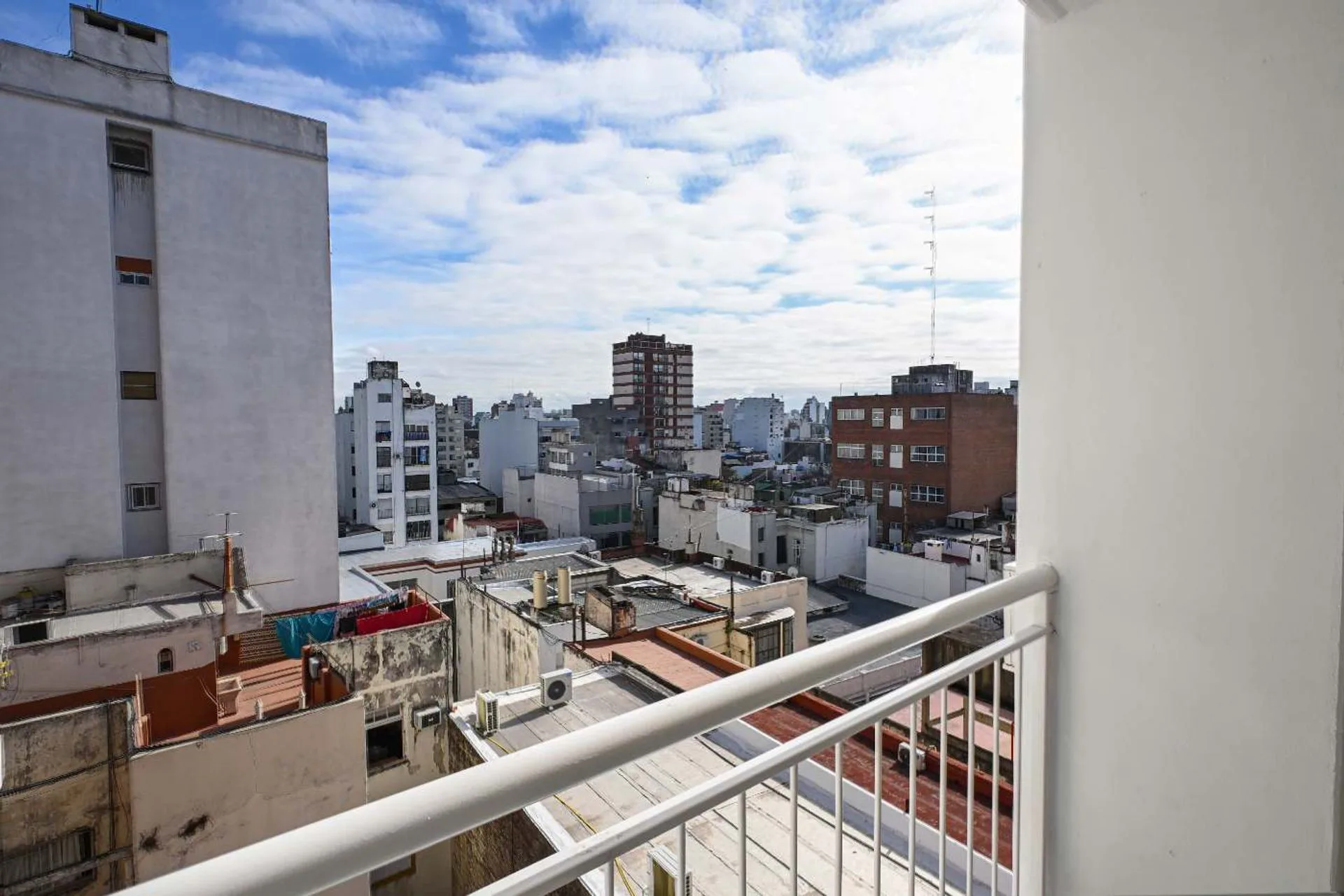 VENTA DEPARTAMENTO 3 AMBIENTES CON BALCON foto 3