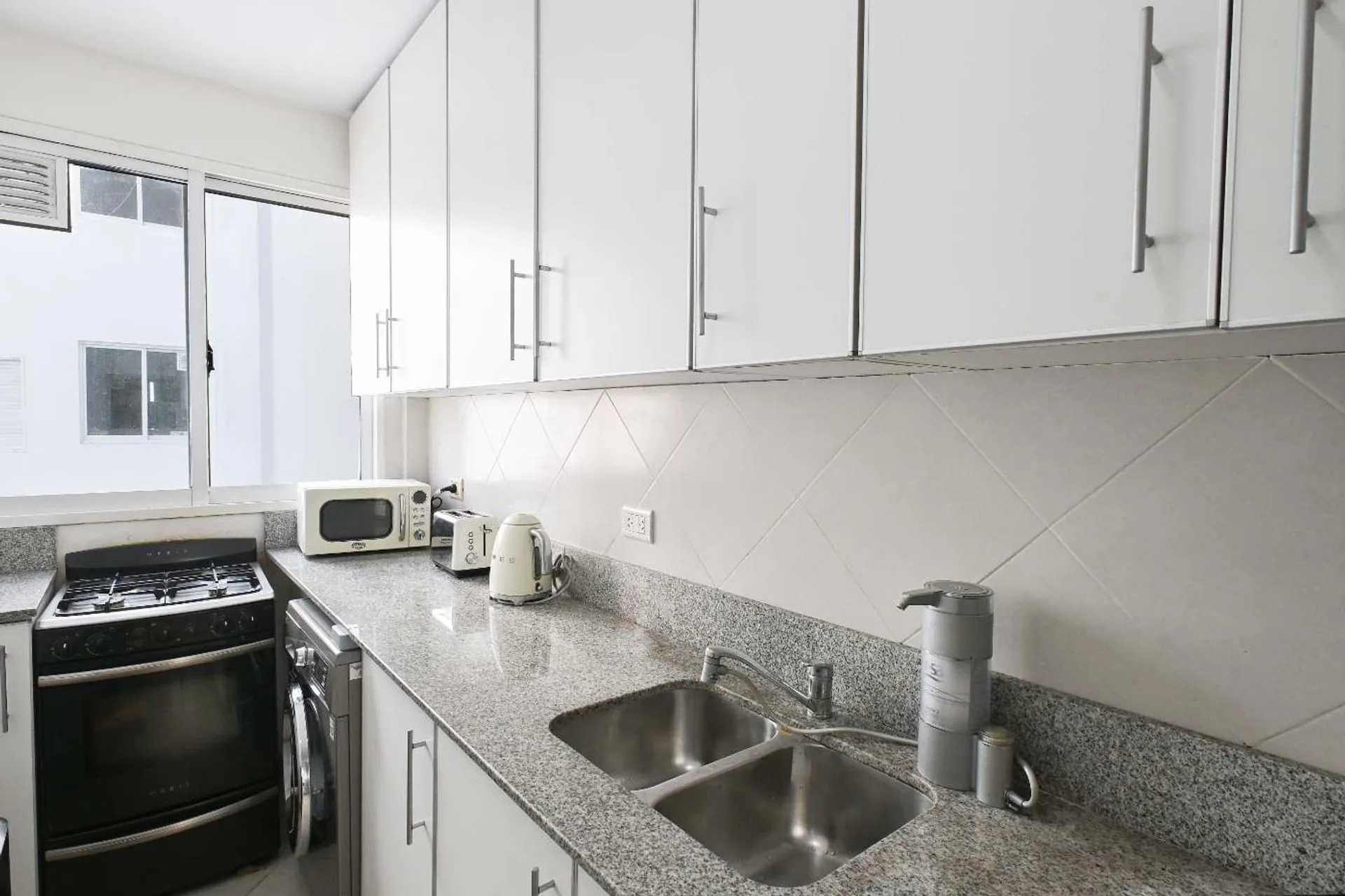 VENTA DEPARTAMENTO 3 AMBIENTES CON BALCON foto 4