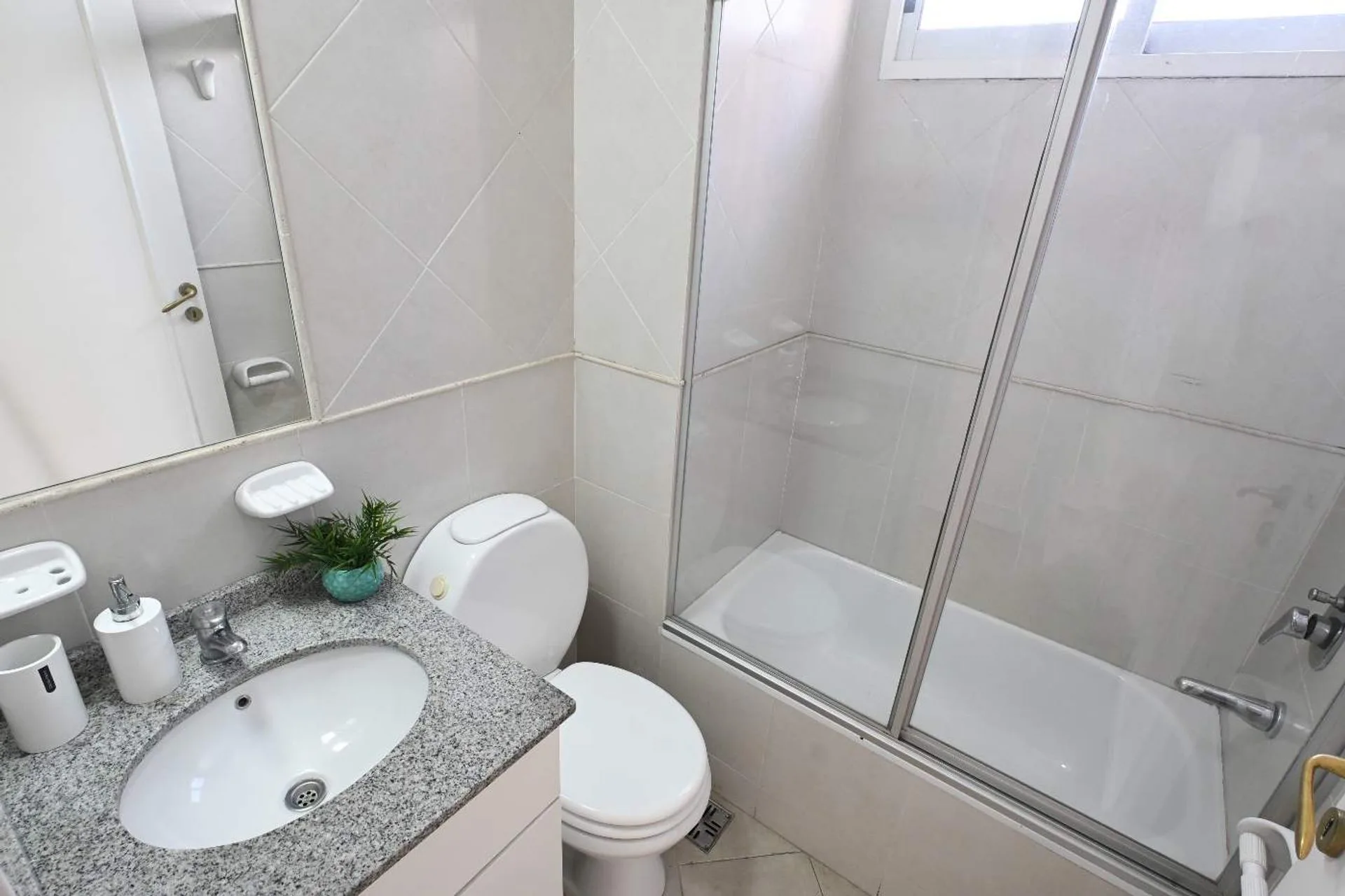VENTA DEPARTAMENTO 3 AMBIENTES CON BALCON foto 5