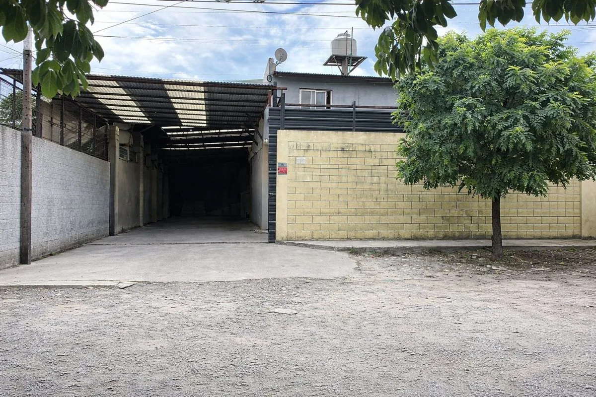 ALQUILER GALPON CON OFICINAS 600 M2 foto 5