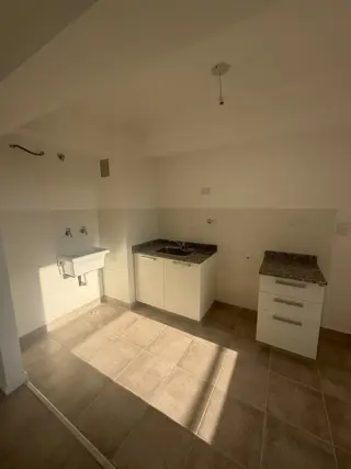 Venta Departamento 2 Dorm con Cochera - Edificio Pilay Parque Federal foto 5
