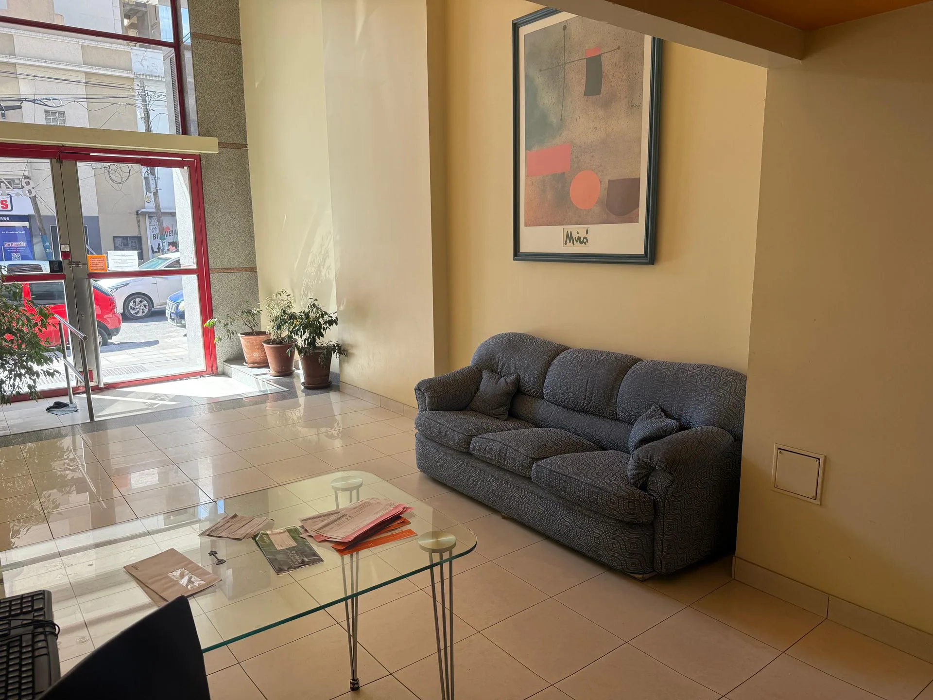 VENTA DEPARTAMENTO 4 AMBIENTES EN MORON CENTRO foto 3