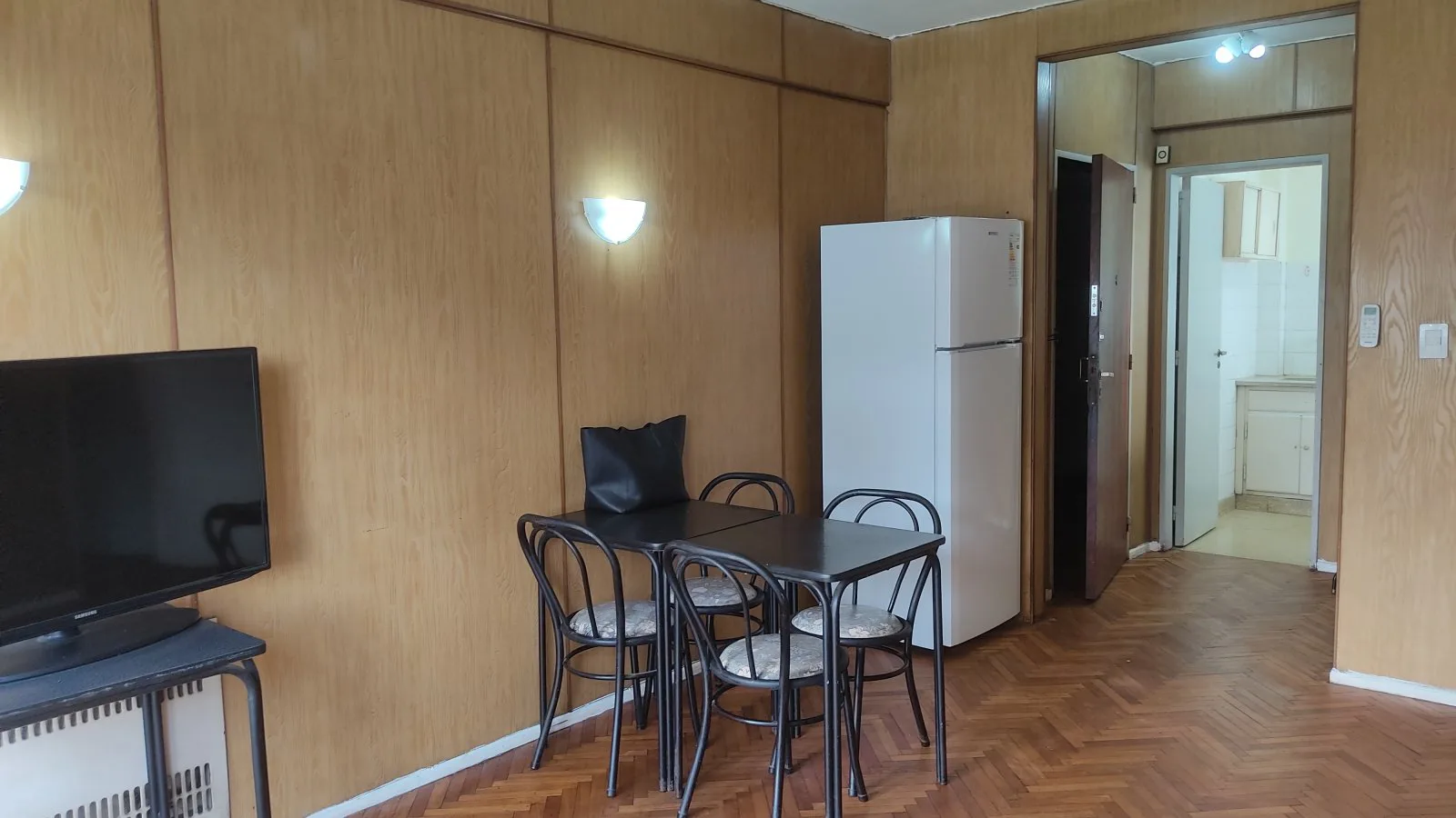 Se alquila un departamento de 3 ambientes amoblado - Barrio Norte foto 2