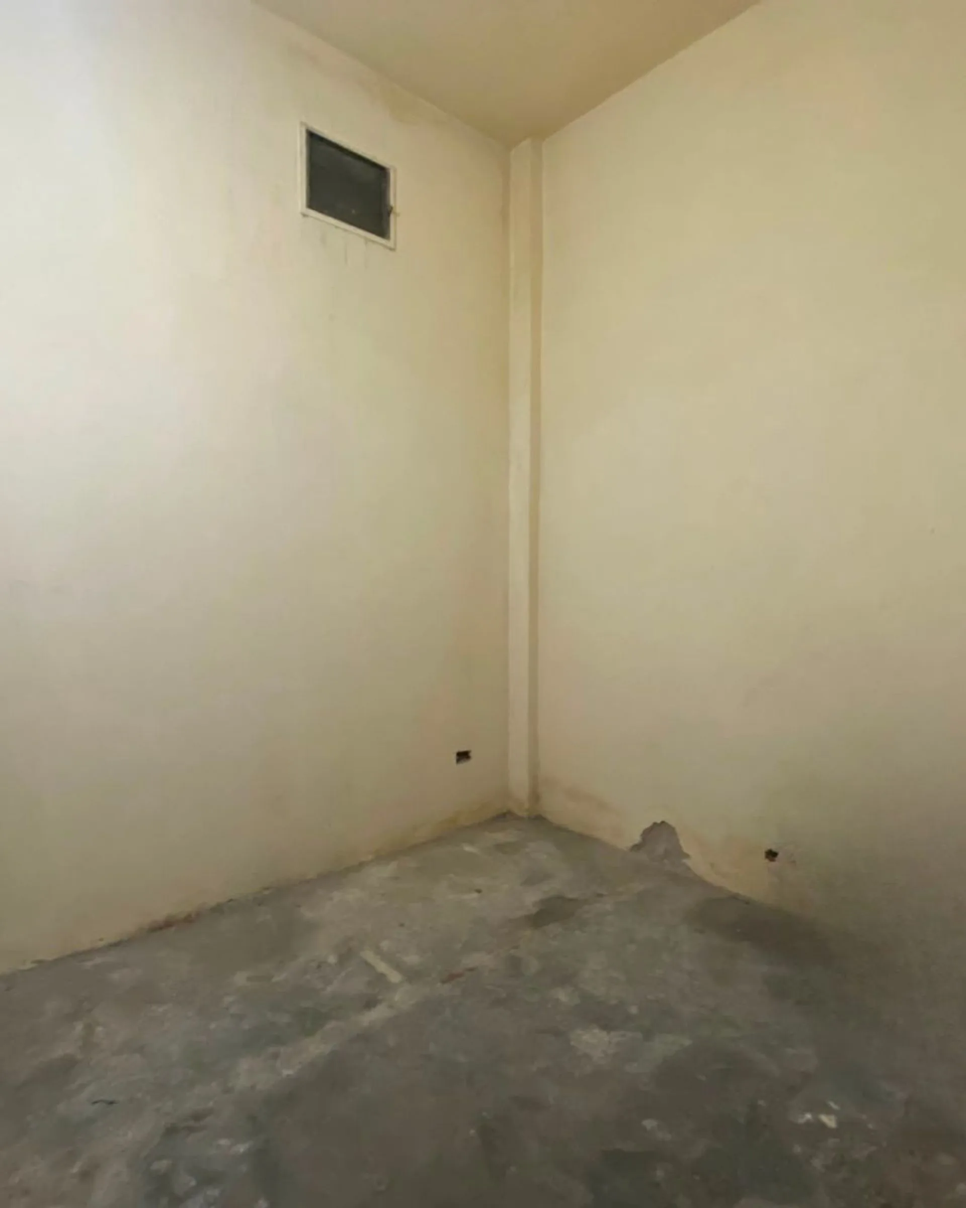 EN VENTA LOCAL COMERCIAL TABLADA foto 4