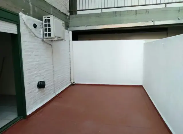 Se vende un departamento monoambiente con patio - Almagro