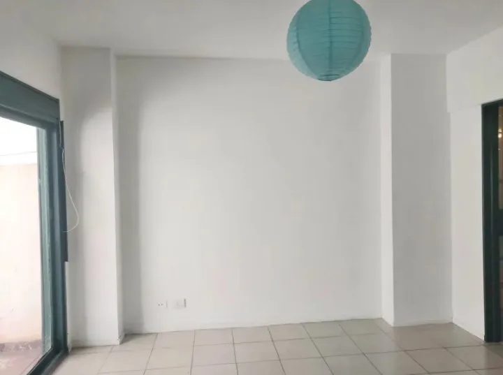 Se vende un departamento monoambiente con patio - Almagro foto 5