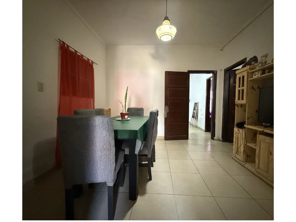 Se VENDE casa de 2 dormitorios foto 4