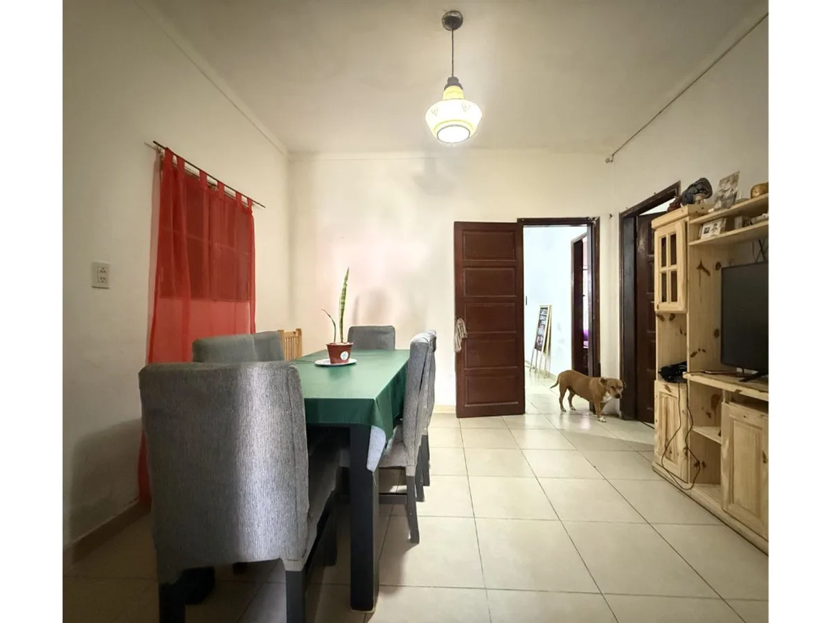 Se VENDE casa de 2 dormitorios foto 5
