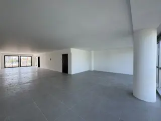 ALQUILER OFICINA COMERCIAL FLORES PISO ENTERO foto 4