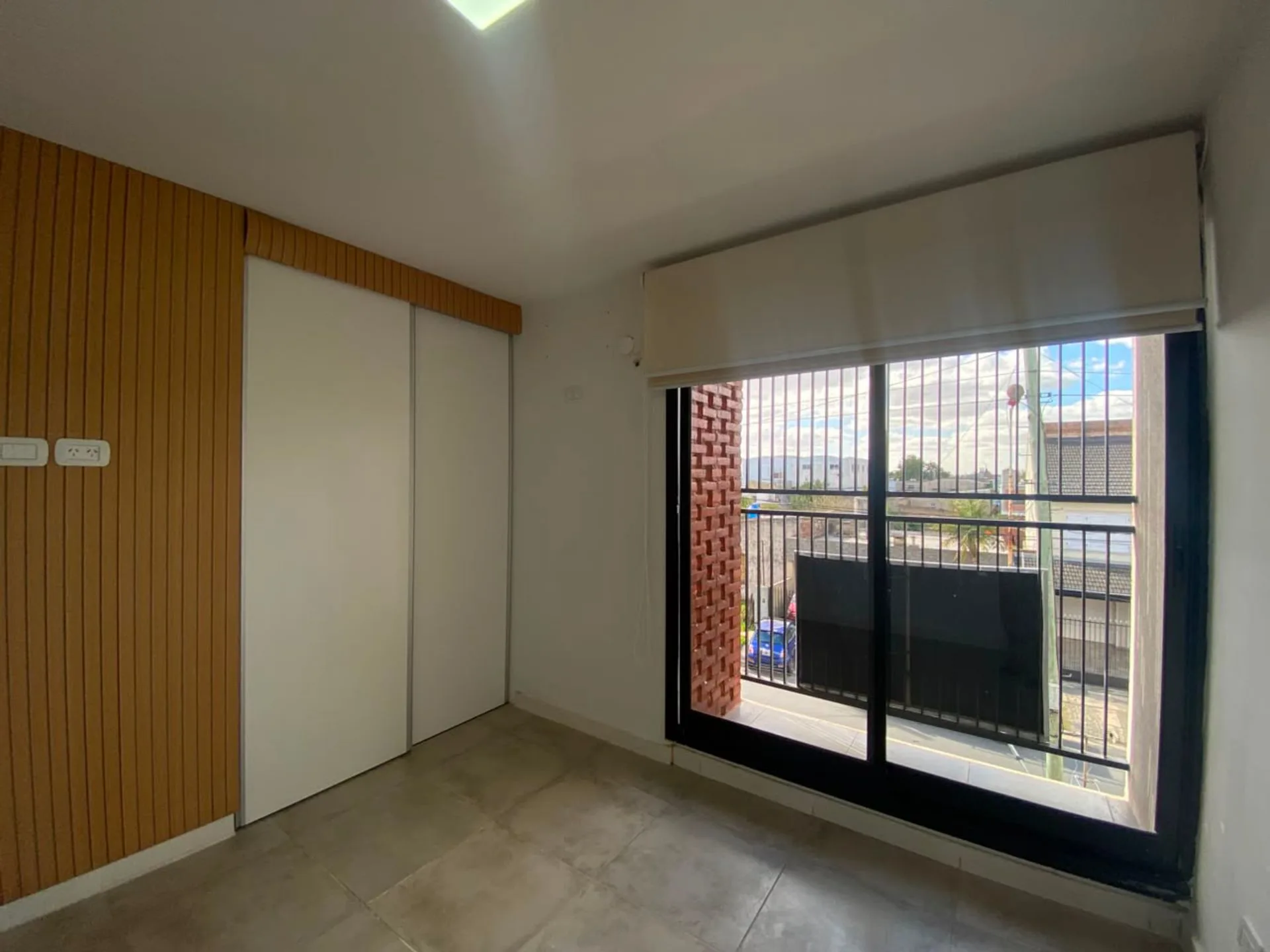 ALQUILER DEPARTAMENTO 2 AMBIENTES  MORON COCHERA foto 2