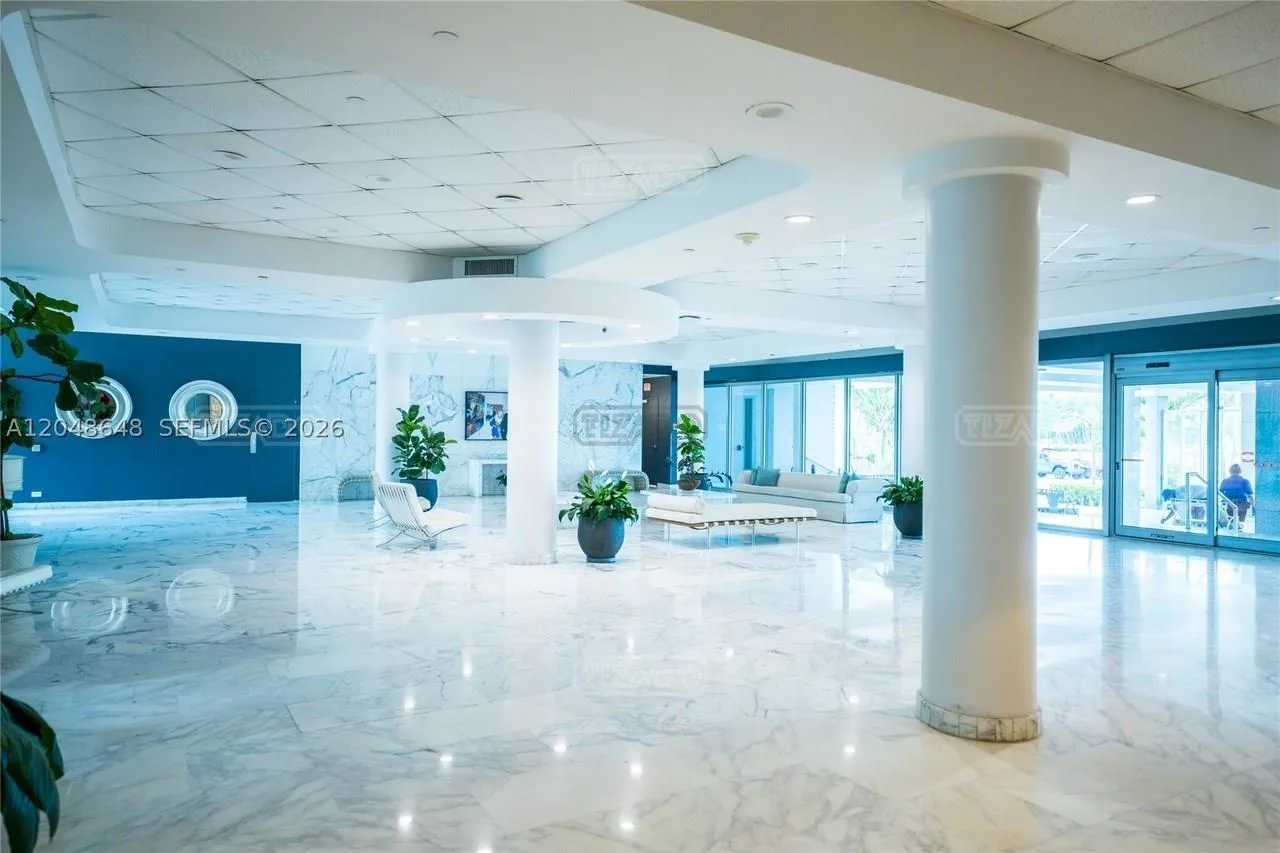 5055 Collins Ave #14H 5000 foto 2