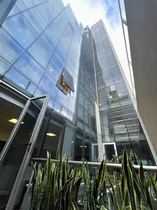 ALQUILER OFICINAS PREMIUM BLACK OFICCE foto 1