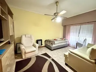 Propiedad Moderna y Funcional con Garage y Quincho Apto Credito, Gba Sur - Zonaprop foto 2
