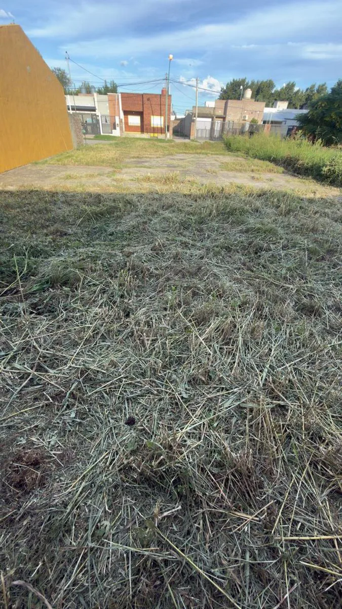 Terreno con cimientos foto 5