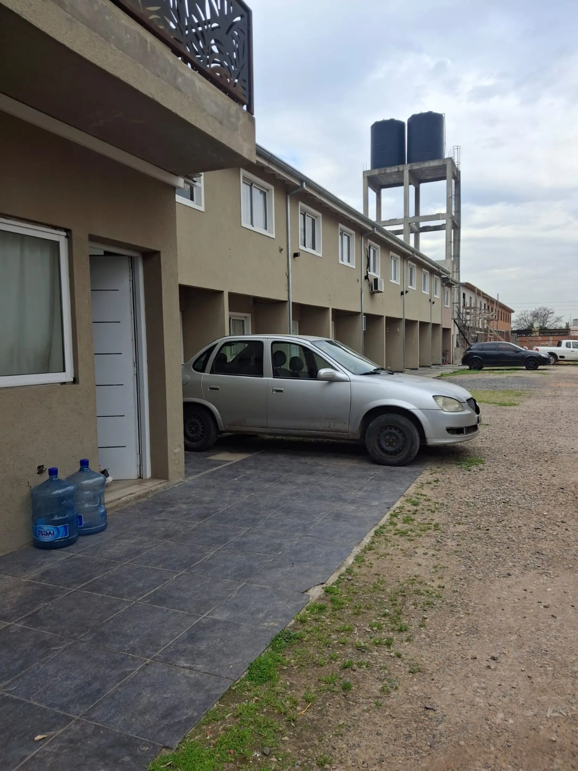 DÚPLEX EN VENTA , BARRIO CERRADO LAS ACACIAS foto 3