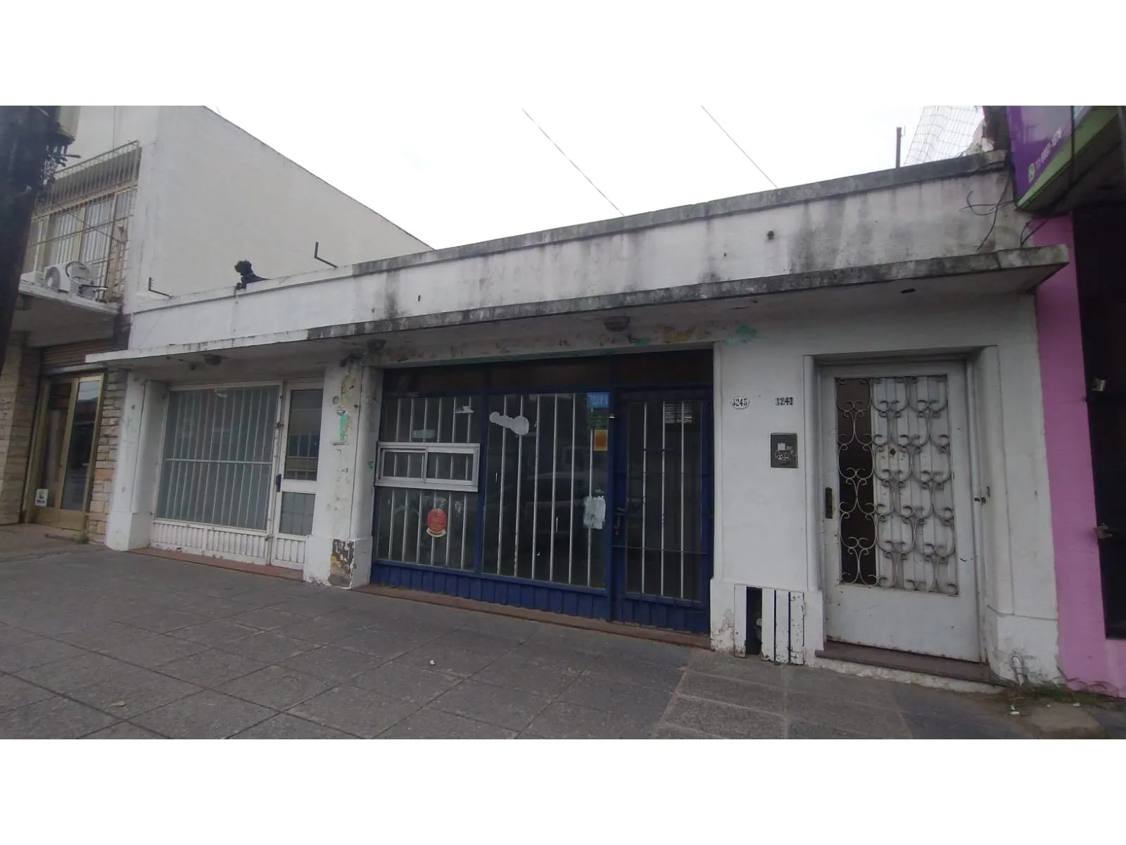 IMPORTANTE INMUEBLE EN BLOQUE EN MORON SUR foto 2