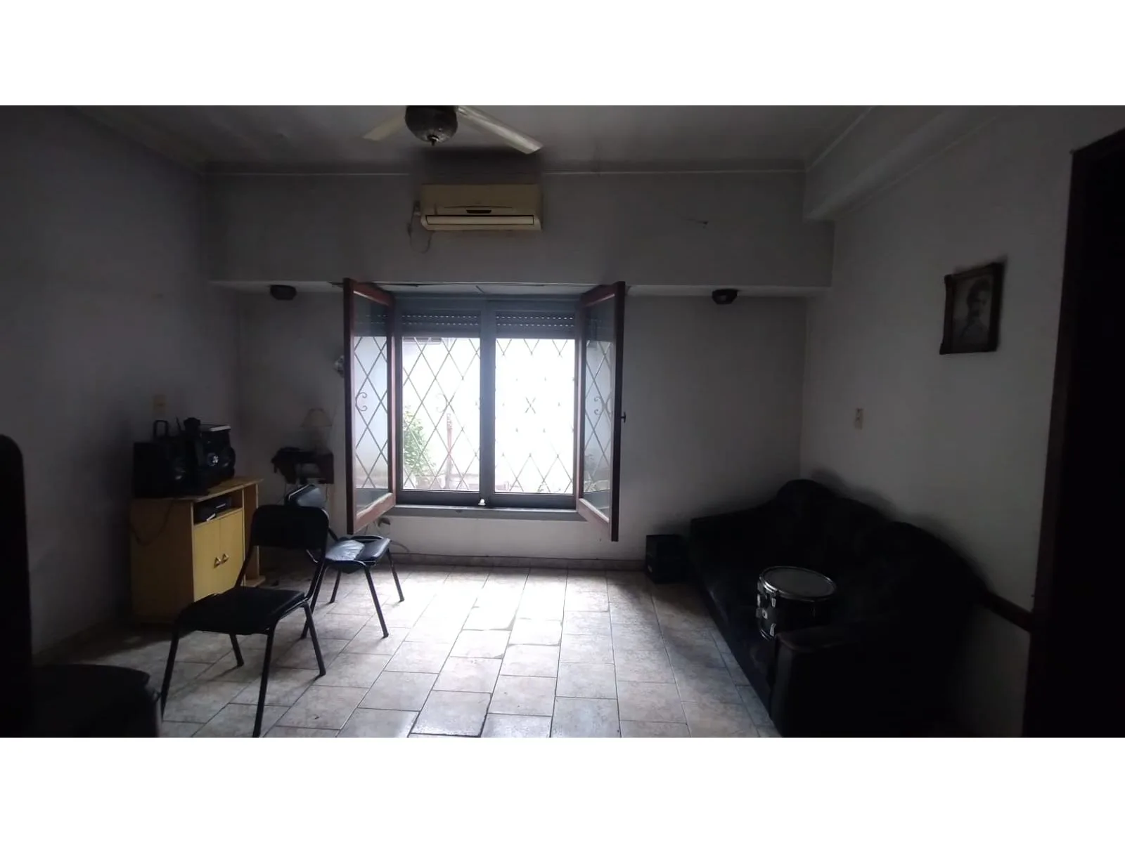 IMPORTANTE INMUEBLE EN BLOQUE EN MORON SUR foto 5
