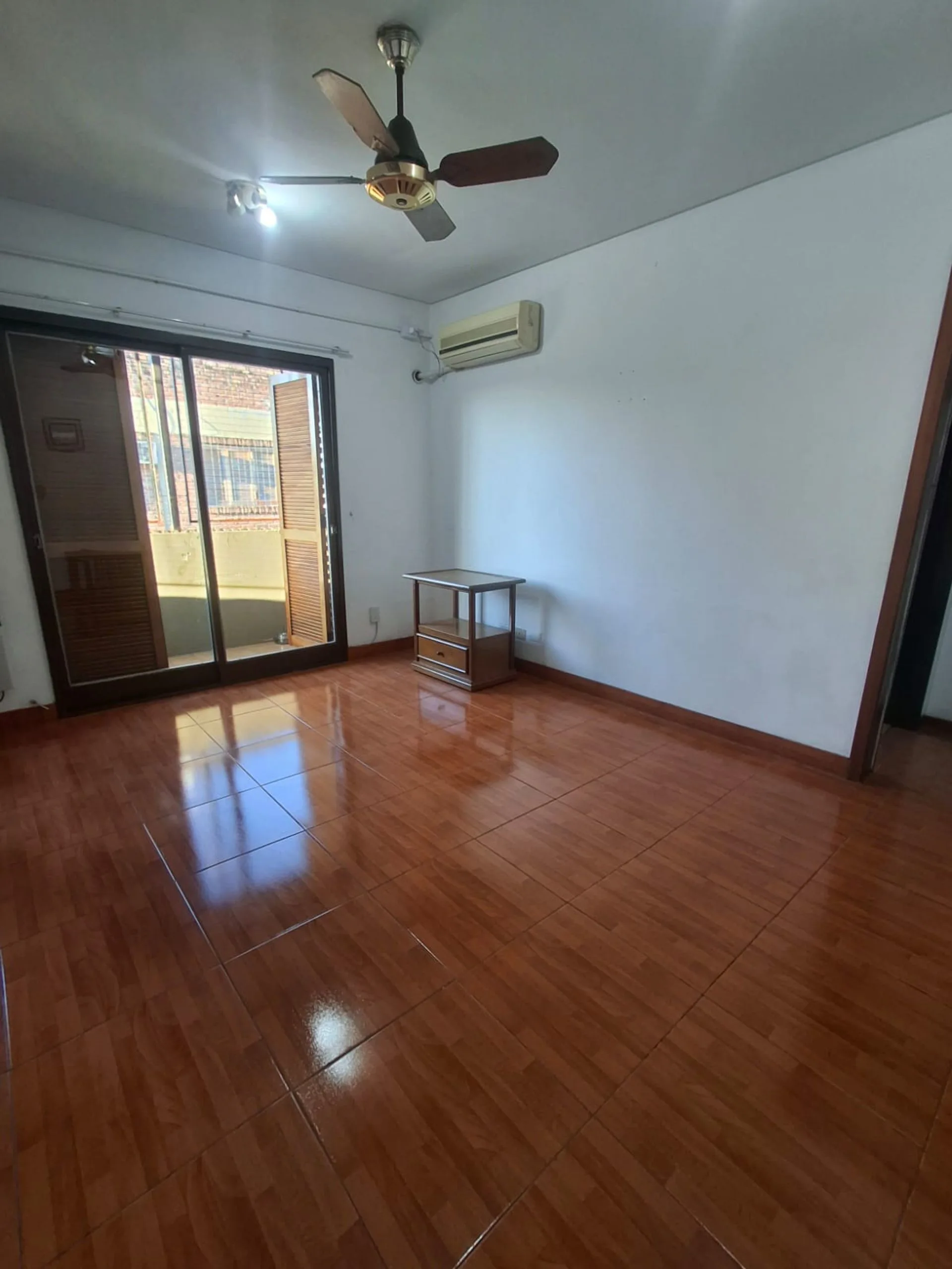 VENTA  DE DEPARTAMENTO  3 AMBIENTES foto 3
