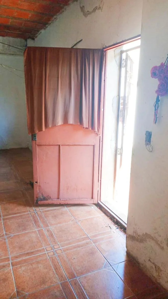 VENTA CASA CON AMPLIO LOTE EN GRAL RODRIGUEZ foto 5