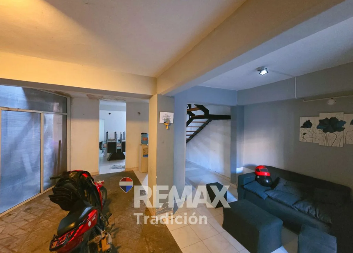 Casa en venta macrocentro 2 habitaciones y cochera foto 4