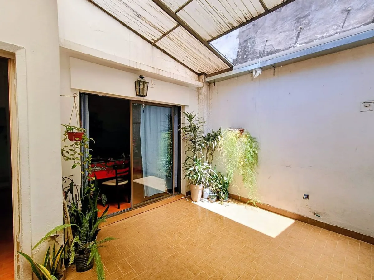 VENTA PH 3 AMB VELEZ SARSFIELD CON TERRAZA Y PATIO foto 4