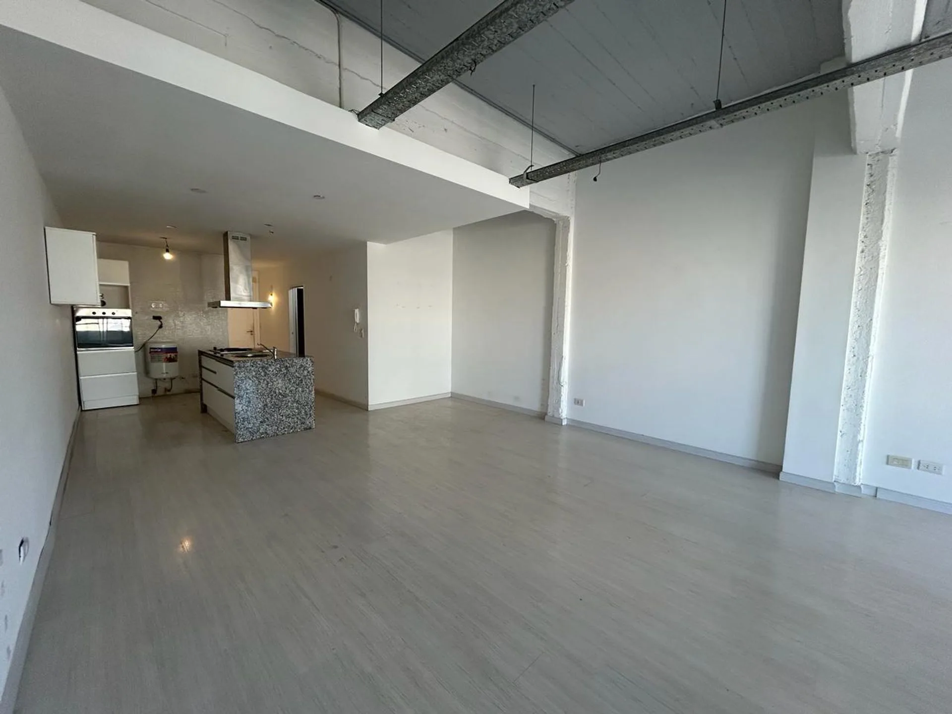 VENTA MONOAMBIENTE EN V. URQUIZA BCON COCH AMENIT foto 3