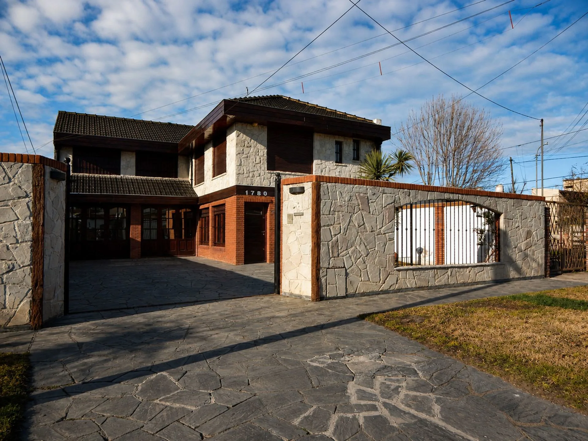 Venta Casa 5 Ambientes San Salvador Apto Credito foto 2
